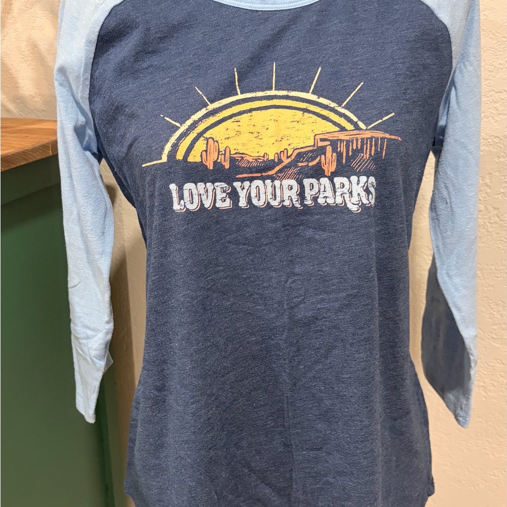 Sonoma Women’s 3/4 sleeve tee Blue and Light Blue